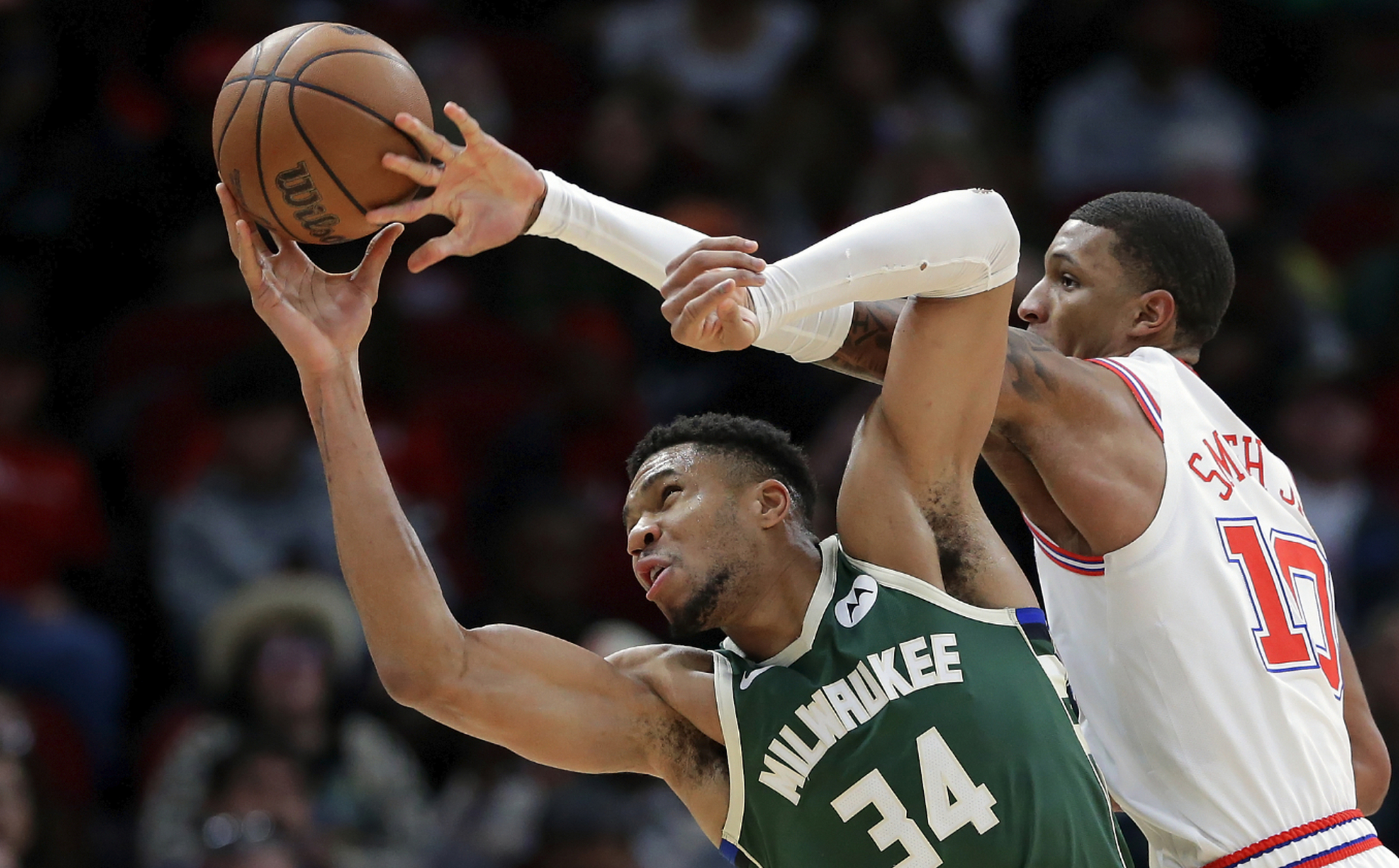 包含字母哥关键节点大胜，瑞士队带队取胜！的词条