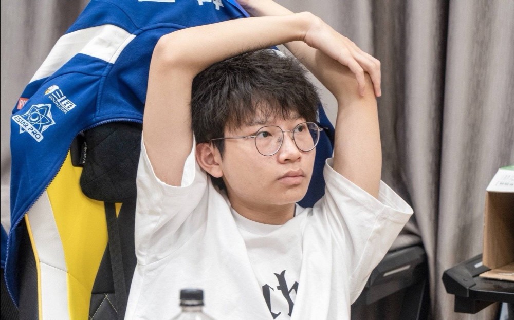 爱游戏-包含蒂姆回归赛场，势不可挡首场状态亮眼，TES观众沸腾！的词条