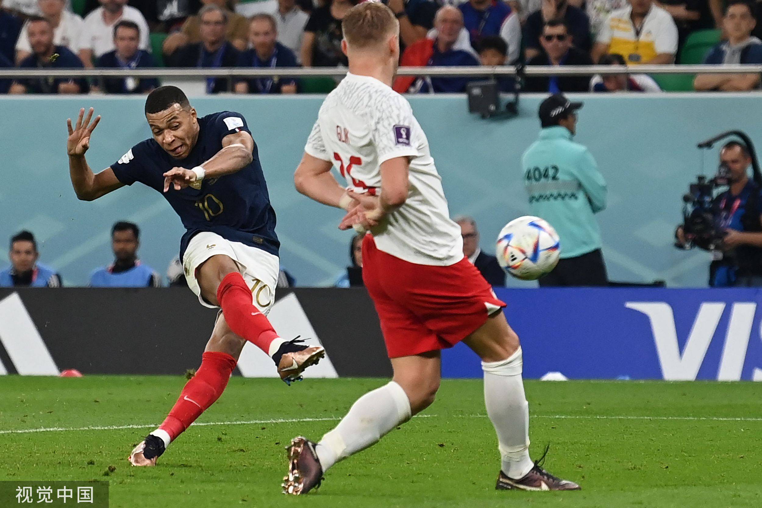 德罗巴在法国队比赛中出色防守,战术调整引发热议!的简单介绍 德罗巴在法国队比赛中出色防守,战术调整引发热议!的简单介绍